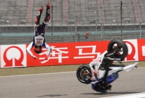 someone who is a better rider than I, falling off